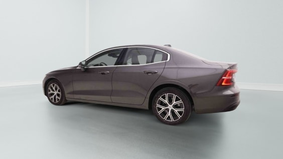 Volvo S60 2.0 MHEV 197 Core Gris