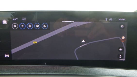 Peugeot 5008 Hybrid 145 e-DCS6 GT Noir Perla Nera