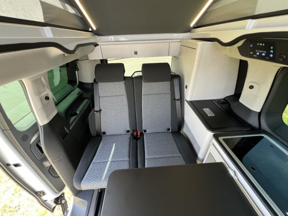 Pössl CAMPSTER PEUGEOT TRAVELLER - 2.0 L - - 180 CV - EAT8 Blanc