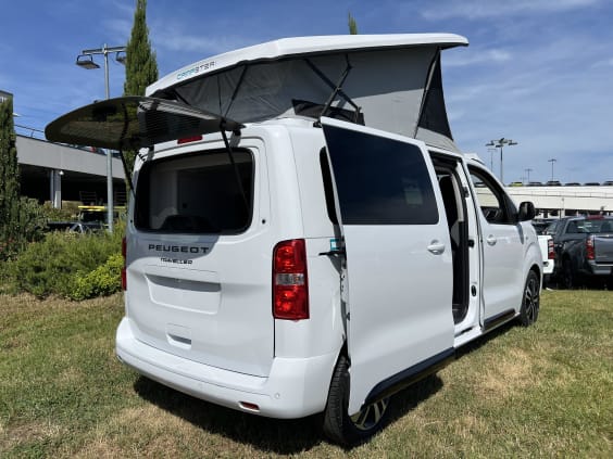 Pössl CAMPSTER PEUGEOT TRAVELLER - 2.0 L - - 180 CV - EAT8 Blanc