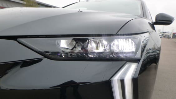 DS DS4 BlueHDi 130 EAT8 Pallas Noir Perla Nera
