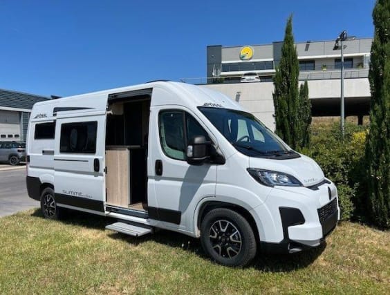 Pössl SUMMIT 600 B PLUS CITROEN JUMPER 2.2L - 140 CV - BVM Blanc