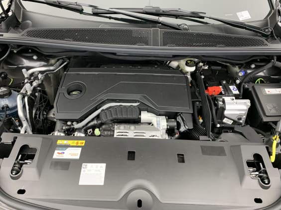 Peugeot 3008 Hybrid 145 e-DCS6 GT Gris Titane / Toit Noir