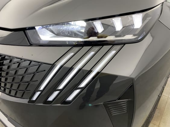Peugeot 3008 Hybrid 145 e-DCS6 GT Gris Titane / Toit Noir