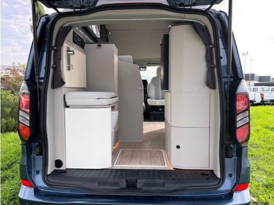 Westfalia KELSEY NOUVEAU FORD TRANSIT CUSTOM 136 Cv BVA Gris Magnetic 