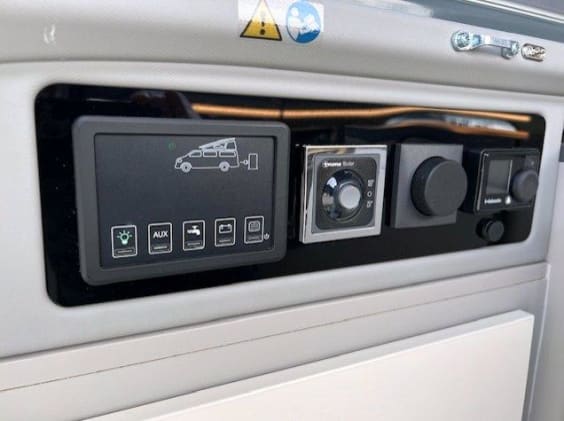 Westfalia KELSEY NOUVEAU FORD TRANSIT CUSTOM 136 Cv BVA Gris Magnetic 