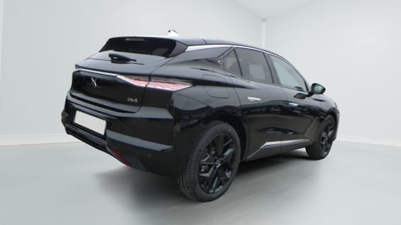 DS DS4 BlueHDi 130 EAT8 Pallas Noir Perla Nera