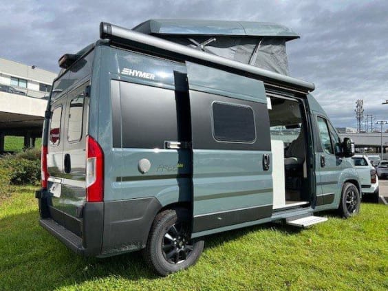 Hymer Camper Vans FREE 600 CAMPUS FIAT DUCATO 2.2L - 140 CV - BVM Gris Campovolo