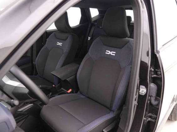 Dacia DUSTER 1.2 Mild Hybrid 130 Expression Noir