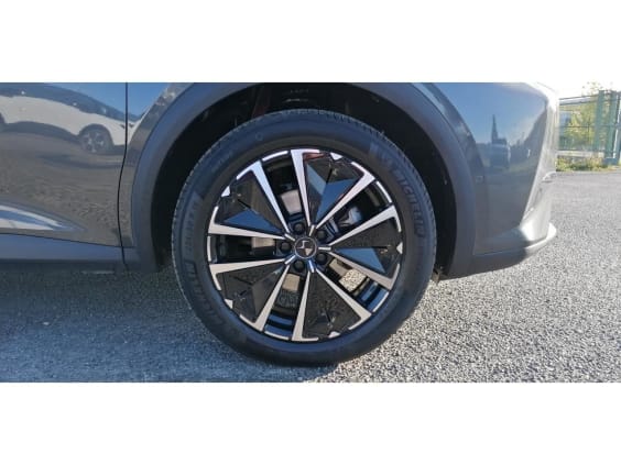 DS DS7 Crossback 1.5 BlueHDi 130 EAT8 Rivoli PHASE 2 Gris Titane