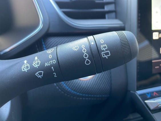 Renault CAPTUR Captur E-Tech full hybrid 145 ch esprit Alpine Bleu Iron Metal Toit Noir