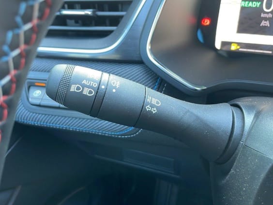 Renault CAPTUR Captur E-Tech full hybrid 145 ch esprit Alpine Bleu Iron Metal Toit Noir