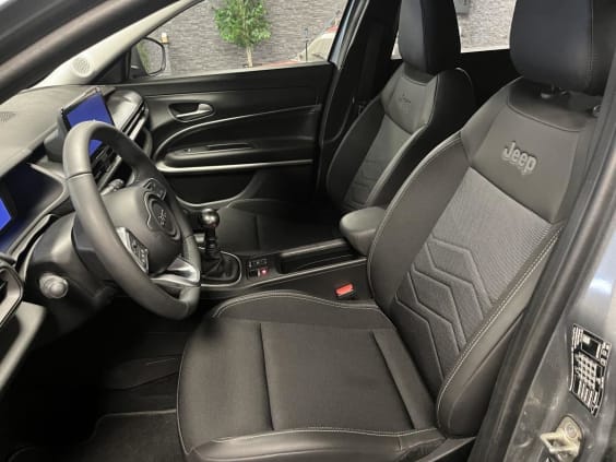 Jeep Avenger 1.2 Turbo T3 - 100  Altitude Gris