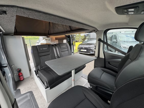 Stylevan Origin AUSTRAL IV RENAULT TRAFIC - 2.0 L DCI - 150 CV - BVM6 Gris Urbain