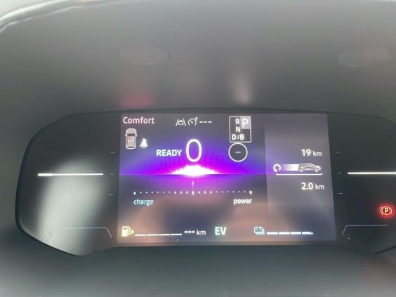 Renault CAPTUR Captur E-Tech full hybrid 145 ch Techno Blanc Nacre Metal / Toit Beige