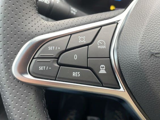 Renault CAPTUR Captur E-Tech full hybrid 145 ch Techno Blanc Nacre Metal / Toit Beige
