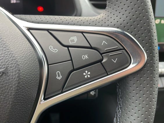 Renault CAPTUR Captur E-Tech full hybrid 145 ch Techno Blanc Nacre Metal / Toit Beige