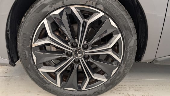 DS DS4 PureTech 130 EAT8 Rivoli Gris Platinium - Toit Noir