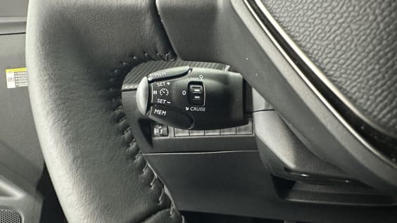 Peugeot 2008 2008 1.2 Puretech 100ch Allure gris artense