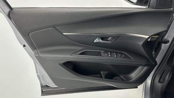 Peugeot 3008 3008 1.2 Hybrid 136ch Allure Pack e-DCS6 gris artense