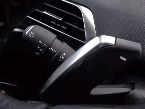 Peugeot 3008 PureTech 130ch S&S EAT8 GT Gris Artense Metal