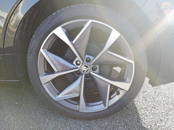 Skoda Enyaq ENYAQ COUPE BEV 300CH RS BVA 4X4 Noir Metal