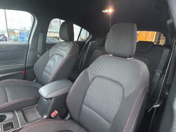 Ford Focus 1.5 ecoblue 115 st-line  bva8 Gris Magnétique