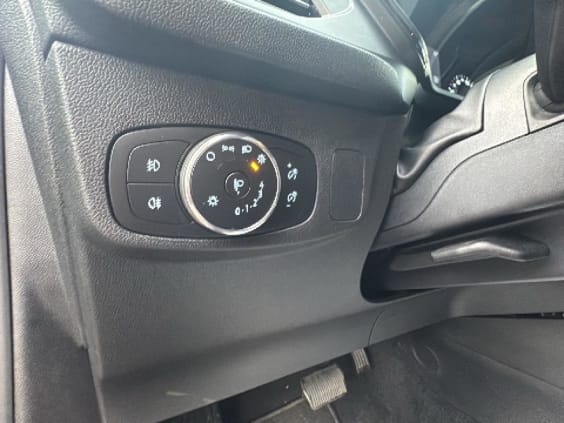 Ford Focus 1.5 ecoblue 115 st-line  bva8 Gris Magnétique