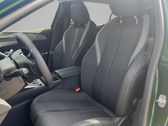 Peugeot 308 Hybrid 136 e-DCS6 Allure Vert Olivine Metal