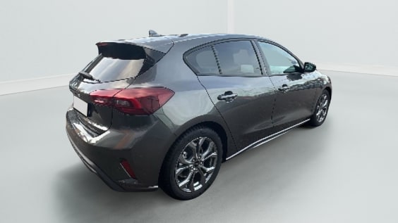 Ford Focus 1.5 ecoblue 115 st-line  bva8 Gris Magnétique