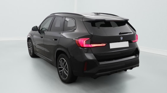 BMW X1 U11 X1 sDrive 20i 170ch DKG7 M Sport Saphirschwarz
