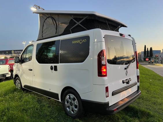 Hanroad TREK 4 - Wild Edition NOUVEAU RENAULT TRAFIC 2.0L DCI 130 CV - BVM6 Blanc 