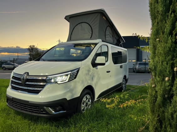 Hanroad TREK 4 - Wild Edition NOUVEAU RENAULT TRAFIC 2.0L DCI 130 CV - BVM6 Blanc 