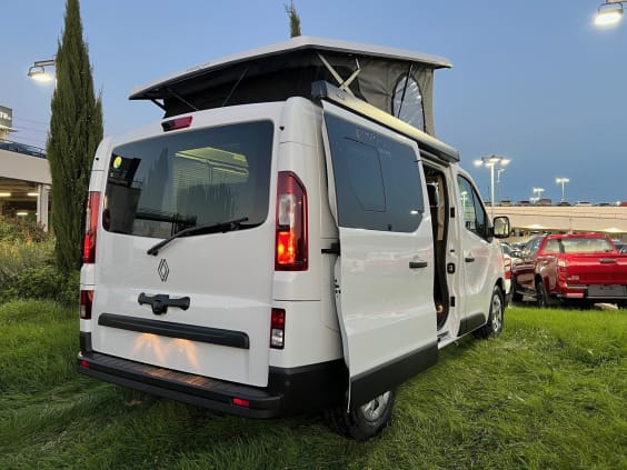 Hanroad TREK 4 - Wild Edition NOUVEAU RENAULT TRAFIC 2.0L DCI 130 CV - BVM6 Blanc 