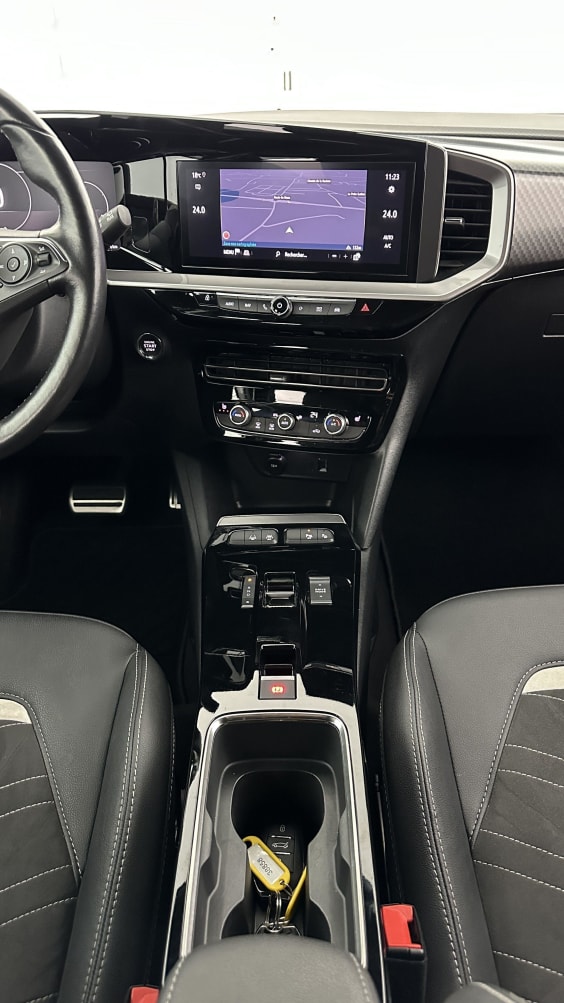 Opel Mokka-e MOKKA-E 136ch Ultimate Blanc Banquise