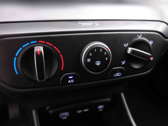 Hyundai Bayon 1.0 T-GDI DCT Vert