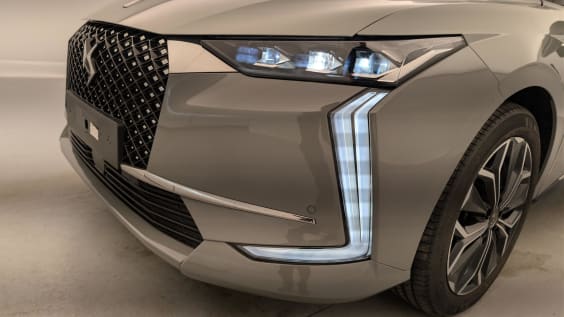 DS DS4 PureTech 130 EAT8 Rivoli Gris Laqué / Toit Noir Perla Nera