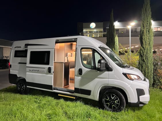 Pössl SUMMIT 600 PLUS - FRENCH EDITION CITROEN JUMPER 2.2L - 140 CV - BVM Blanc