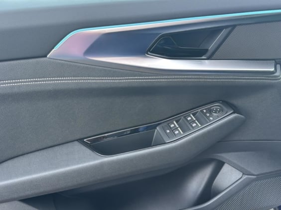 Renault Austral 1.2 e-tech full hybrid 200 techno Bleu Iron