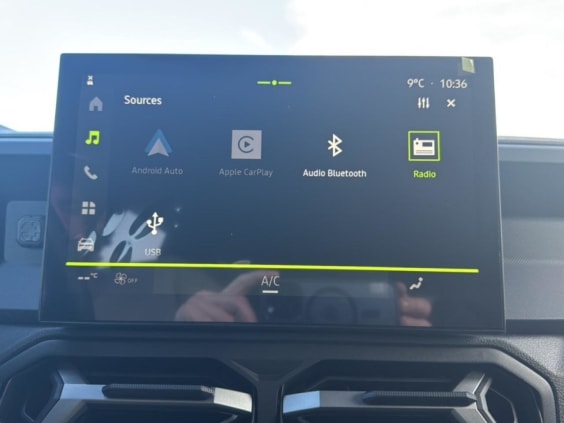 Dacia DUSTER 1.6 Hybrid 140 Journey Blanc