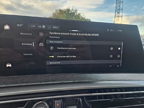 Peugeot 3008 1.2 hybrid 145 allure e-dcs6 Noir