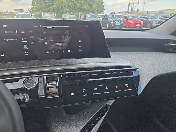 Peugeot 3008 1.2 hybrid 145 allure e-dcs6 Noir