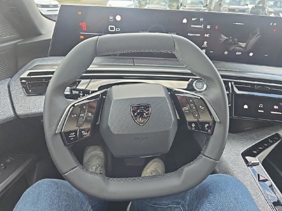 Peugeot 3008 1.2 hybrid 145 allure e-dcs6 Noir