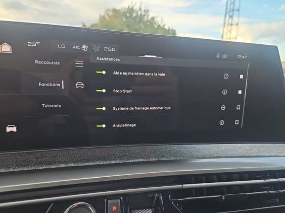 Peugeot 3008 1.2 hybrid 145 allure e-dcs6 Noir