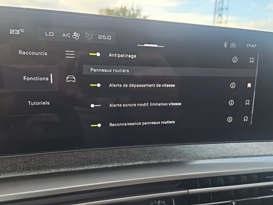 Peugeot 3008 1.2 hybrid 145 allure e-dcs6 Noir