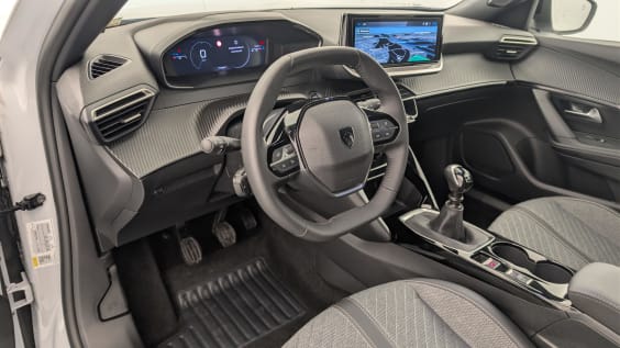 Peugeot 2008 100 S&S BVM6 Allure Blanc Okenite