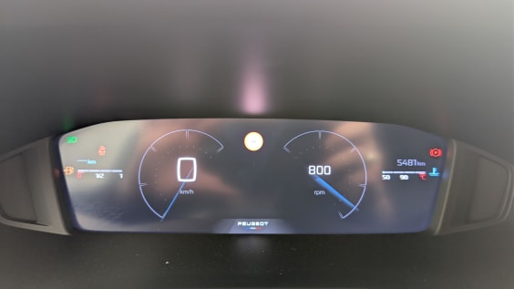 Peugeot 2008 100 S&S BVM6 Allure Blanc Okenite