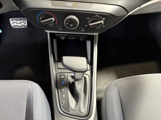 Hyundai Bayon Bayon 1.0 T-GDi 100 DCT-7 Intuitive Noir