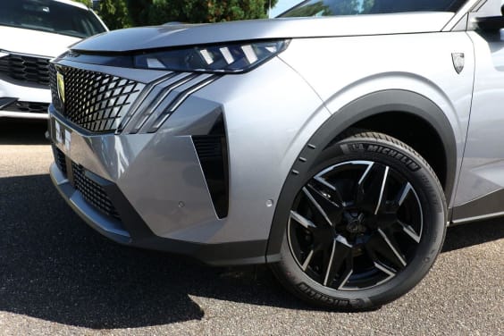 Peugeot 5008 Hybrid 145 gt e-dcs6 Argent