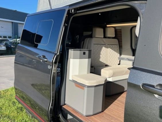 Campérêve CAP LAND FORD TRANSIT CUSTOM 2.0L 136 CV - BVA Gris Magnétic
